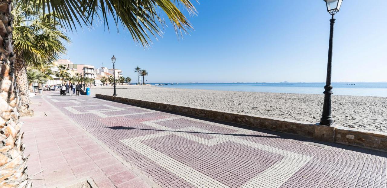 Apartamento Las Palmeras - Con Terraza, Barbacoa, Aire Acondicionado Y A 250M De La Playa! Los Alcázares Kültér fotó