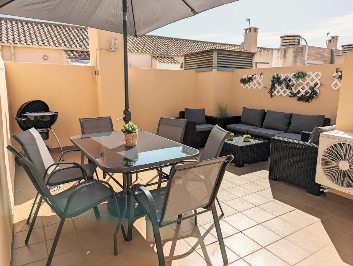 Apartamento Las Palmeras - Con Terraza, Barbacoa, Aire Acondicionado Y A 250M De La Playa! Los Alcázares Kültér fotó